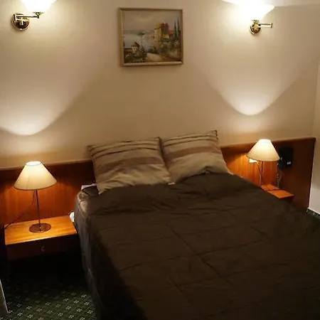 Отель De L' Esplanade 3*